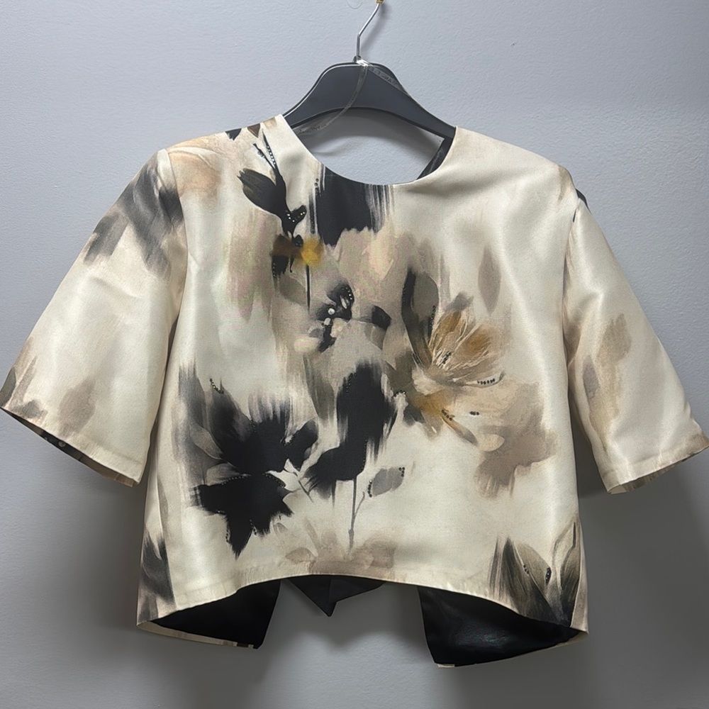 European Culture Floral Crop Top - Cream and Black